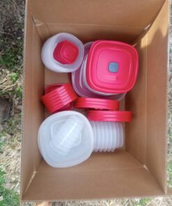 Rubbermaid 60-Piece Food Storage Containers with Lids, Salad Dressing and Condiment Containers, and Steam Vents, Microwave and Dishwasher Safe, Red 28 71AjjznPqL