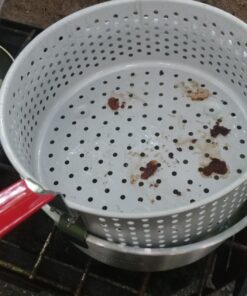 Bayou Classic 1201 10-qt Aluminum Fry Pot Features Perforated Aluminum Basket Heavy Duty Riveted Handles Perfect For Deep Frying French Fries Hush Puppies Fish & Chicken 45 71AobV9sISL