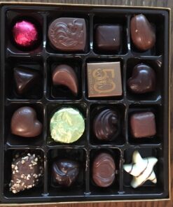 Godiva Chocolatier Classic Gold Ballotin Chocolate, Perfect Hostess Gift, Gifts for Her, Mothers Day Gift, Chocolate Lovers, 19 pc. 19 Count (Pack of 1) 23 71B1E31VmhL