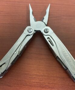 LEATHERMAN, Wingman Multitool with Spring-Action Pliers and Scissors, Stainless Steel with Nylon Sheath 57 71BFZACTvcL