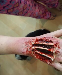 KANGAROO Liquid Latex Makeup - Face and Body SFX Makeup, Halloween Makeup, Zombie Makeup, Fake Scar, Fake Wound, Fake Injury Makeup Movie Special Effects,16 Oz Pint Professional Grade 45 71BULUYuL