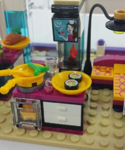 LEGO Friends Livi's Pop Star House Building Kit (597 Piece) 21 71BeextUI1L