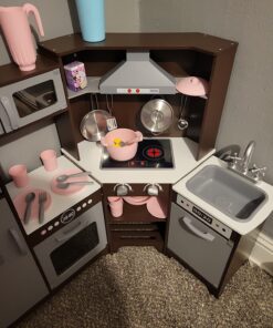 Amazon Basics Kids Corner Wooden Kitchen Toy Playset with Stove, Oven, Sink, Fridge and Accessories, for Toddlers, Preschoolers, Children Age 3+ Years, Espresso/Gray, 39.37"L x 28.35"W x 35.04"H Corner Kitchen 40 71BsDKZDKOL