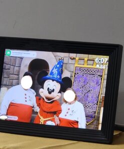 Frameo 10.1" WiFi Digital Picture Frame, Smart Digital Photo Frame with 16GB Storage, 1280x800 IPS HD Touch Screen, Auto-Rotate, Easy Setup to Share Photos or Videos Remotely via App from Anywhere HD 10.1 inch 52 71C0qaqhp4L