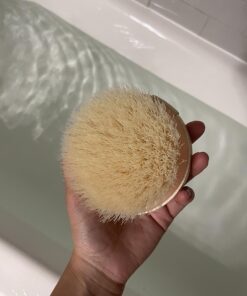 EcoTools Dry Body Brush, for Post Shower & Bath Skincare Routine, Removes Dirt & Promotes Blood Circulation, Helps Reduce Appearance of Cellulite, Eco-Friendly, Vegan & Cruelty-Free, 1 Count Dry Brush, Pink 45 71C1CeVDlHL