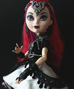 Mattel DHF97 - Ever After High Toy - Dragon Games - Teenage Evil Queen Deluxe Special Edition Doll 46 71C1eUQ7xTL