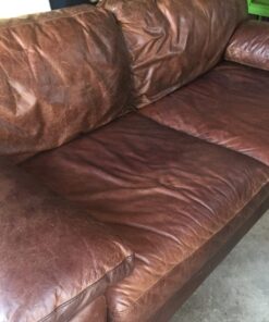 Chamberlain’s Leather Milk Furniture Treatment - All-Natural Leather Cleaner, Leather Conditioner for Couches and Living Room Furniture No 5, 6 Oz 60 71CGmgqibeL