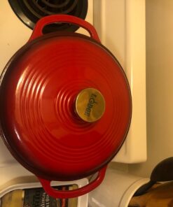 Lodge 4.5 Quart Enameled Cast Iron Dutch Oven with Lid – Dual Handles – Oven Safe up to 500° F or on Stovetop - Use to Marinate, Cook, Bake, Refrigerate and Serve – Island Spice Red 45 71CLGbwHrlL