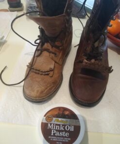 Fiebing's Mink Oil Paste, 6 Oz. - Softens, Preserves and Waterproofs Smooth Leather and Vinyl,One Size 37 71CWlz7PaL