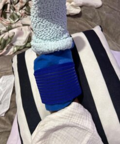 Medvice 2 Reusable Hot and Cold Ice Packs for Injuries, Joint Pain, Muscle Soreness and Body Inflammation - Reusable Gel Wraps - Adjustable & Flexible for Knees, Back, Shoulders, Arms and Legs 28 71CbCMZx1KL 1