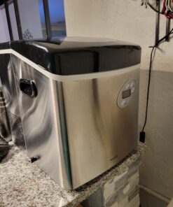 Newair Portable Ice Maker 50 lb. Daily, 12 Cubes in Under 7 Minutes - Compact Countertop Design - 3 Size Bullet Shaped Ice - for Kitchen/Office/RV/Bar - Stainless Steel 39 71CdxK40IIL