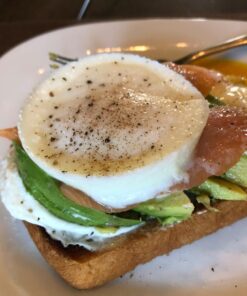 Kitzini Poached Egg Cup. Egg Coddler 4 Set. BPA Free. Microwave Egg Poacher. Nonstick Egg Pod Perfect Silicone Egg Poacher. Easy to Use & Clean. No Mess. 4 Silicone Egg Molds. Dishwasher Safe 4 Pack 27 71CfTgZXL