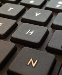 Microsoft Wireless Desktop 900 - Black. Wireless Keyboard and Mouse Combo. Right/Left Hand Use Mouse. USB Connectivity 38 71CjdOBknIL