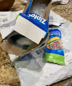 Ziploc Sandwich and Snack Bags, Storage Bags for On the Go Freshness, Grip 'n Seal Technology for Easier Grip, Open, and Close, 90 Count 29 71Cru5dfiDL