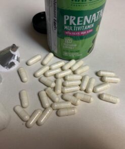 NATURELO Prenatal Multivitamin with Gentle Chelated Iron, Methyl Folate, Plant Calcium & Choline - Vegan, Vegetarian - Non-GMO - Gluten Free - 180 Capsules - 2 Month Supply 180 Count (Pack of 1) 46 71DB0dcXL