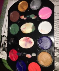 Kangaroo Halloween Super Family Makeup Kit: Professional SFX Face & Body Paint for Zombie Cosplay, Injuries, & Blood Effects 62 71DUqKM1iTL