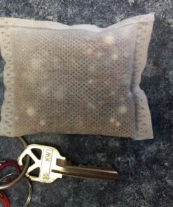 pH On-The-Go Portable Water Filter - Alkaline Pouch Filter for Water Bottles, Jugs, Pitchers, Container - High pH Water Alkalizer for Pure Drinking Water - 98 litres / 26 Gallons (3-Pack) 30g (3 Pack) 3 Pack 24 71Dh7rdjhJL