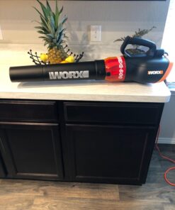 Amazon Basics 100-Foot 3-Prong Vinyl Indoor/Outdoor Extension Cord - 10 Amps, 1250 Watts, 125 VAC - Orange 100 ft 33 71DwfqrwOiL