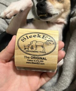 SleekEZ Original Deshedding Grooming Tool for Dogs, Cats & Horses - Undercoat Brush for Short & Long Hair - Painlessly Remove 95% of Loose Hair, Fur & Dirt - Easy to Clean - USA Made - (2.5 inch) 2.5 Inch (Pack of 1) 34 71DxIBJAxXL
