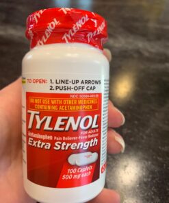Tylenol Extra Strength Caplets with 500 mg Acetaminophen Pain Reliever Fever Reducer ct, no Flavour, 100 Count 100 Count (Pack of 1) 68 71DzouYtJmL