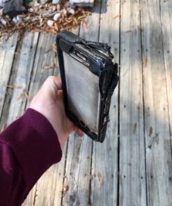 OtterBox iPhone SE 3rd & 2nd Gen, iPhone 8 & iPhone 7 (not compatible with Plus sized models) Defender Series Case - BLACK, rugged & durable, with port protection, includes holster clip kickstand Frustration Free Packaging 46 71E3YCo1hyL