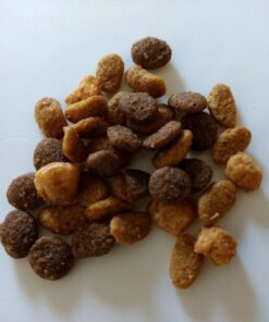 Purina ONE Natural Dry Cat Food, Tender Selects Blend With Real Salmon - 16 lb. Bag 16.00 Pound (Pack of 1) 45 71EFOPd5aBL