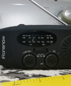 iRonsnow Solar Emergency NOAA Weather Radio Dynamo Hand Crank Self Powered AM FM WB Radios 3 LED Flashlight 2000mAh USB Smart Phone Charger Power Bank SOS Alarm (Black) 23 71ET57Tm18L