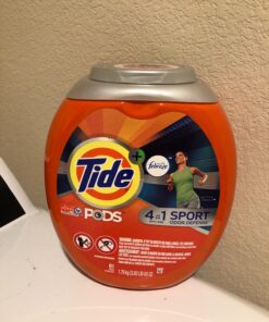 Tide PODS 4 in 1 Febreze Sport Odor Defense, Laundry Detergent Soap PODS, High Efficiency (HE), 61 Count Active fresh 61 Count (Pack of 1) 27 71EVbLJARKL