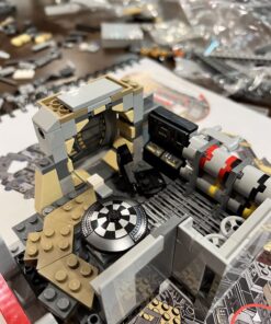 LEGO Star Wars Ultimate Millennium Falcon 75192 - Expert Building Set and Starship Model Kit, Movie Collectible, Featuring Classic Figures and Han Solo's Iconic Ship, Best Gift for Adults 70 71ErisHc eL