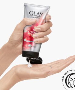 Olay Facial Cleanser Regenerist, Detoxifying Pore Scrub & Exfoliator, 5 Fl Oz (Pack of 3) 18 71EwHI5uR9S