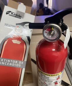 Kidde Fire Extinguisher for Home, 1-A:10-B:C, Dry Chemical Extinguisher, Red, Mounting Bracket Included 1 Pack Basic 52 71F5JgEp6xL