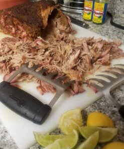 Cave Tools Metal Meat Claws for Shredding Pulled Pork, Chicken, Turkey, and Beef- Handling & Carving Food - Barbecue Grill Accessories for Smoker, or Slow Cooker - Knuckle Grip 32 71FIkRkzCmL