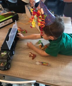 Dinosaur Toys for Kids 3-7. Dino Truck Carrier with 15 Figures + Bonus Book 27 71FO7XkBCZL