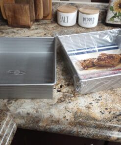 USA Pan Bakeware Square Cake Pan, 9 inch, Nonstick & Quick Release Coating, Made in the USA from Aluminized Steel 9-Inch 24 71FTYP3fRsL