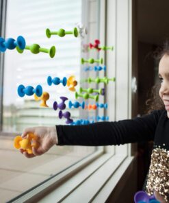 Fat Brain Toys Squigz Deluxe Set - 50-Piece Suction Construction Toy for Ages 3+ 13 71G9ulorq2L