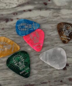 Donner Celluloid Guitar Picks 16 Pack with Tin Box includes Thin, Medium, Heavy & Extra Heavy Picks, for Acoustic Guitar Electric Guitar Ukulele 16 Pcs Picks Dazzle pattern 35 71GEkVFmzxL 2