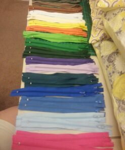 YAKA 60pcs 9 Inch Nylon Coil Zippers Sewing Zippers for Tailor Sewing Crafts (20 Color) Mixed 41 71GRExVBnFL