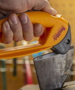 Smith’s 50582 Axe & Machete Sharpener - Axe, Machete, Hatchet, & Mower Tools - Large Handle w/ Finger Guard - Handheld Manual - Replaceable Carbide Blades - Wire-Bristled Cleaning Brush - Durable Axe and Machete Sharpener 24 71GZVgTSPtL