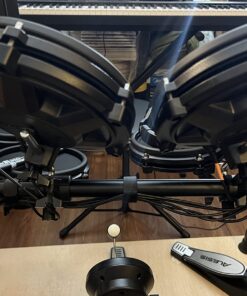 Alesis Nitro Mesh Kit - Electronic Drum Set with Quiet Mesh Pads, USB MIDI, Kick Pedal and Rubber Kick Drum, 40 Kits, 385 Sounds, Drum Lessons 1st Generation 60 71H4ArRPmwL