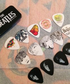 D'Addario Accessories Beatles Guitar Picks - The Beatles Collectable Guitar Picks - Picks with Tin, 15 Pack, Logo Collectible Tin/Picks 23 71HRxSB0z0L