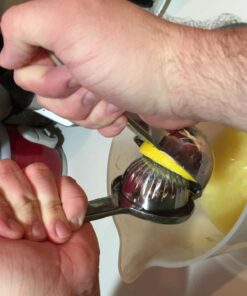 Chef's Star Lemon Squeezer Stainless Steel Citrus Juicer - Large Fruit Squeezer for Drinks - Rust-proof Juice Press, Non-Slip Manual Hand Juicer, Ideal for Juicing Lemons, Limes, Small Oranges 24 71HU7ETr47L