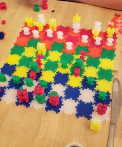 PLUS PLUS - Open Play Set - 600 Piece - Neon Color Mix, Construction Building Stem Toy, Interlocking Mini Puzzle Blocks for Kids Single 39 71HVbSt5pL