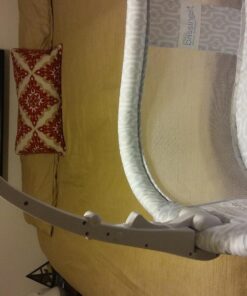 J.L. Childress Crib Mobile Attachment Clamp 18 Inch, Easy Attachment with Rubber Padding, Fits Traditional and Convertible Cribs, White 26 71HwEsQmVfL