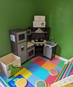 Amazon Basics Kids Corner Wooden Kitchen Toy Playset with Stove, Oven, Sink, Fridge and Accessories, for Toddlers, Preschoolers, Children Age 3+ Years, Espresso/Gray, 39.37"L x 28.35"W x 35.04"H Corner Kitchen 34 71I1V11efUL