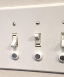 KeySmart KeyCatch - A Modern Magnetic Key Rack - Easy Installation Key Holder - Screws Into Lightswitch Panel - Strong Magnet (6-Pack) 45 71I7k1PfuRL