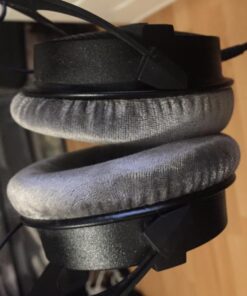 beyerdynamic DT 990 Pro 250 ohm Over-Ear Studio Headphones For Mixing, Mastering, and Editing Gray 40 71IrhNV8yUL