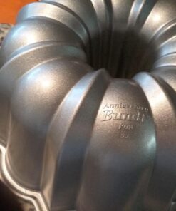 Nordic Ware Platinum Collection Anniversary Bundt Pan Original 51 71Ivb3VwSeL