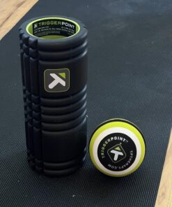 TriggerPoint Grid Patented Multi-Density Foam Massage Roller (Back, Body, Legs) for Exercise, Deep Tissue and Muscle Recovery - Relieves Muscle Pain & Tightness, Improves Mobility & Circulation (13") Black Original (13-Inch) 31 71J45w9E0FL