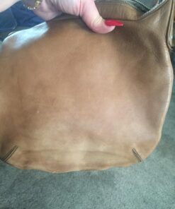 Lexol Leather Cleaner and Conditioner and Sponge Kit, For Use on Leather Apparel, Furniture, Auto Interiors, Shoes, Handbags and Accessories 61 71J8Oi4axoL