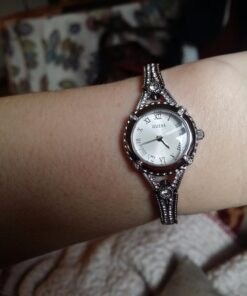 GUESS Petite Vintage Crystal Bracelet Watch with Self-Adjustable Links Silver Tone/Silver/Silver Tone 29 71JiEksgmtL